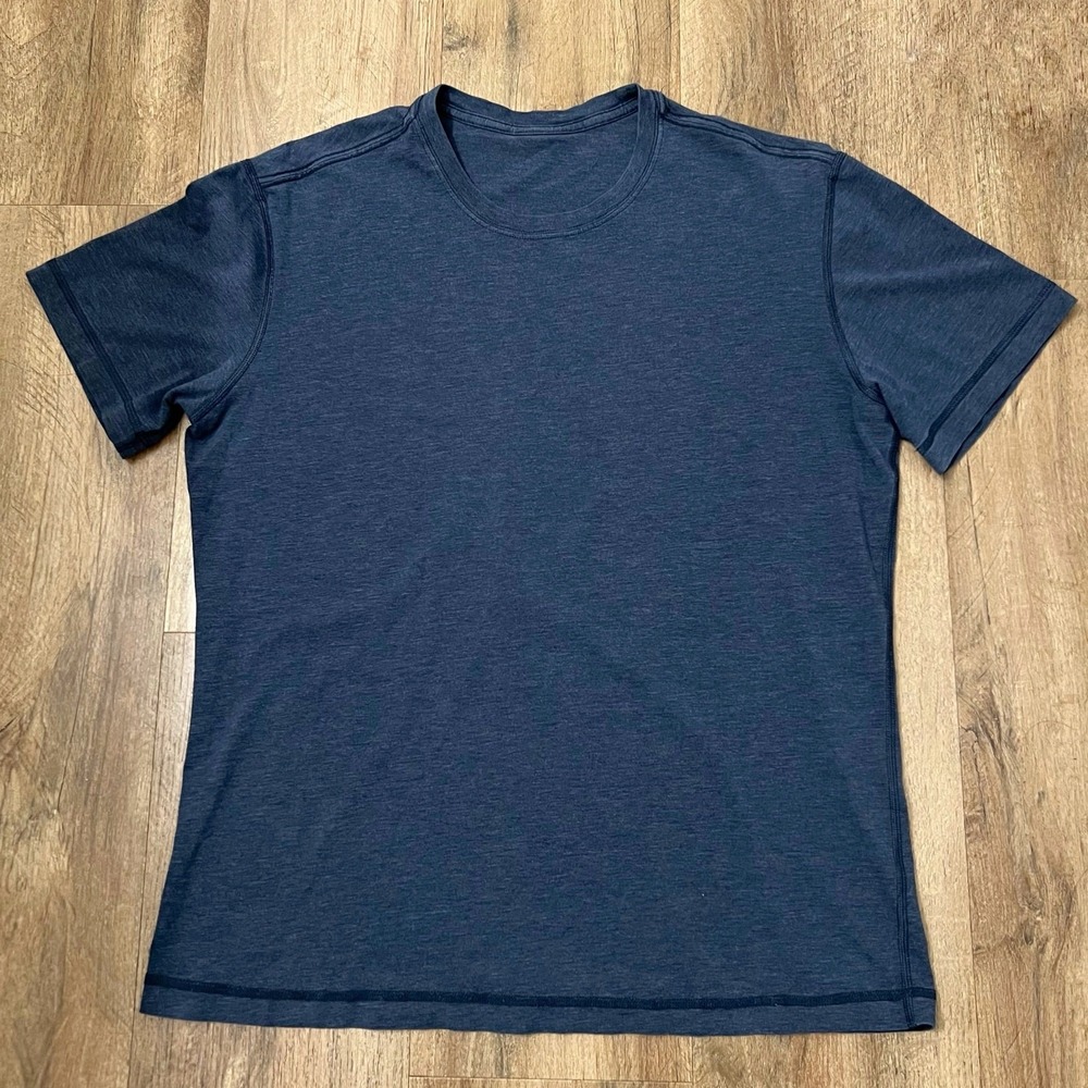 Lululemon Men Navy Blue Short Sleeve Soft Athleisure Crew Neck Tee Shirt Size L